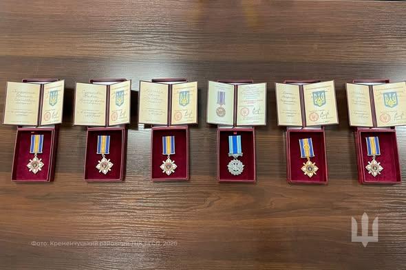 Родинам шести полеглих захисників з Полтавщини передали державні нагороди