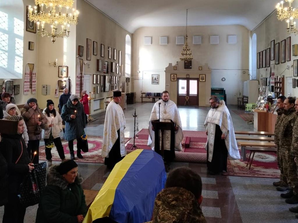 У Полтаві попрощались із полеглим Захисником