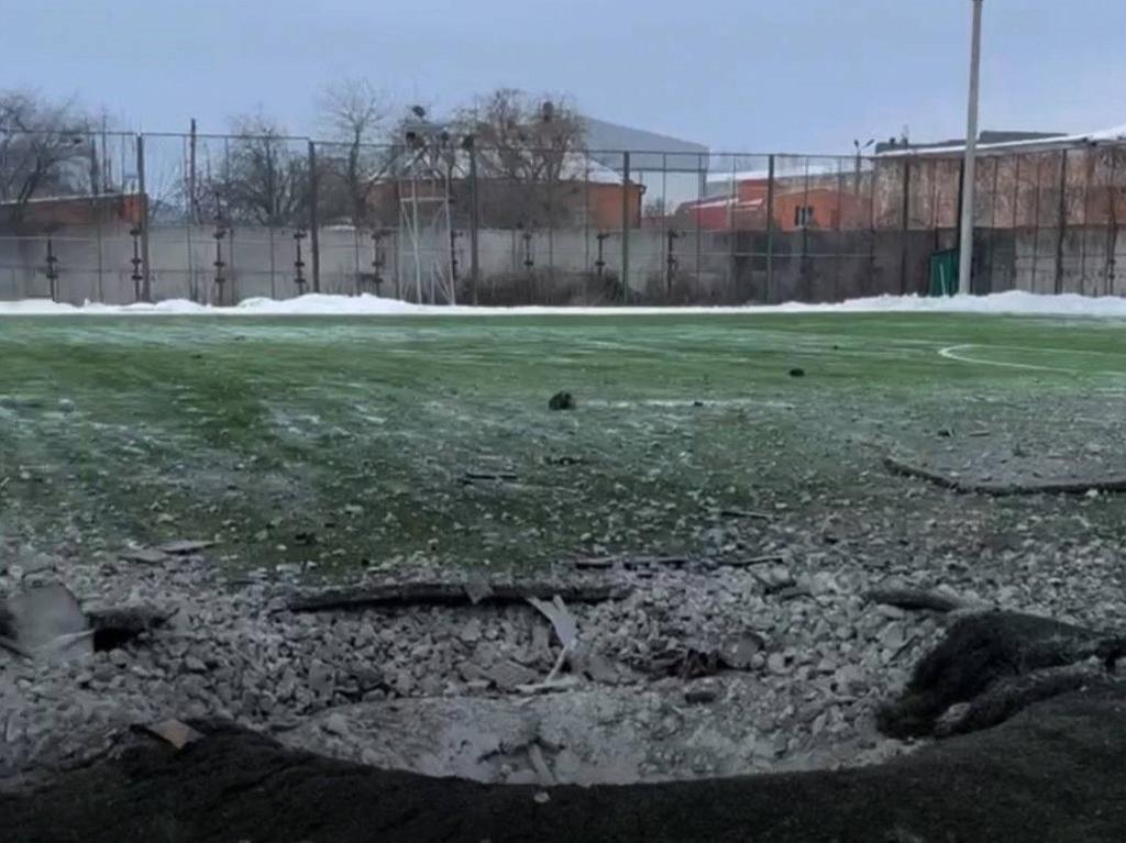 У Полтаві через нічну атаку пошкоджено житлові будинки та спортивний стадіон