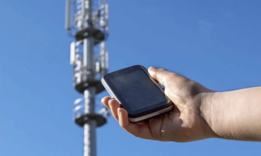 Полтавців просять не перевантажувати мобільні мережі та користуватися зв’язком щадно