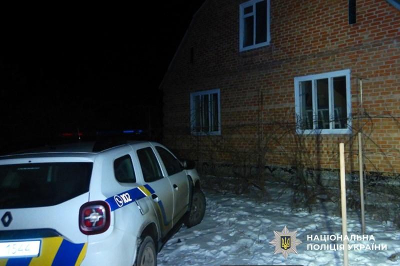У Мачухах в приватному житловом убудинку виявили тіла трьох осіб