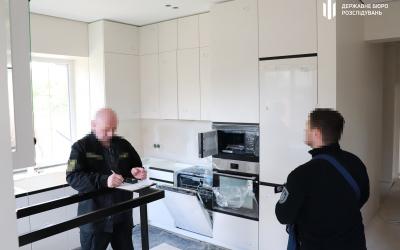 У Полтаві правоохоронці залучали підлеглих до будівництва приватних будинків