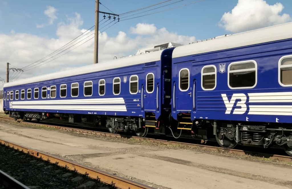 Через Полтаву почали курсувати ще два поїзди Харків-Ужгород