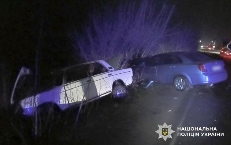 Поблизу Лохвиці зіткнулися ВАЗ і Chevrolet: двох водіїв госпіталізували