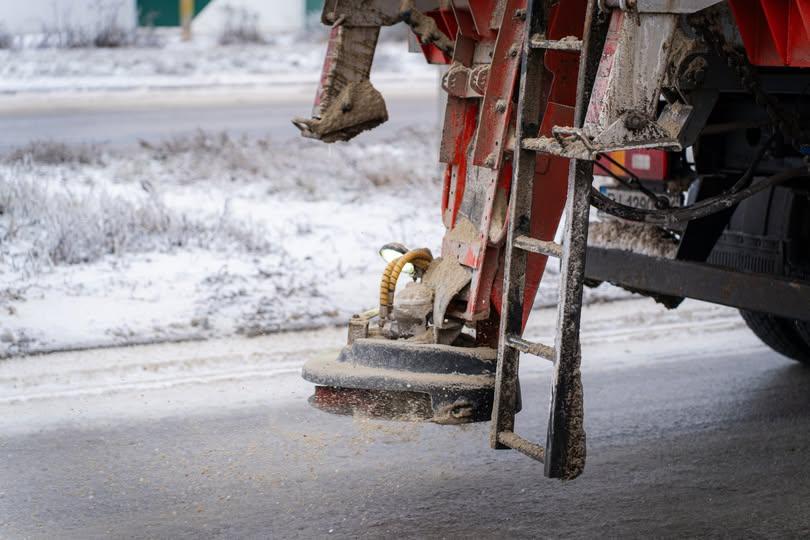 Чому в Полтаві погано прибирають сніг - пояснення від депутата міської ради