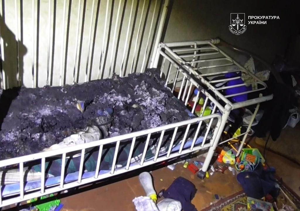 Лишила дітей з сірниками і недопалками: у Полтаві судитимуть матір загиблого хлопчика