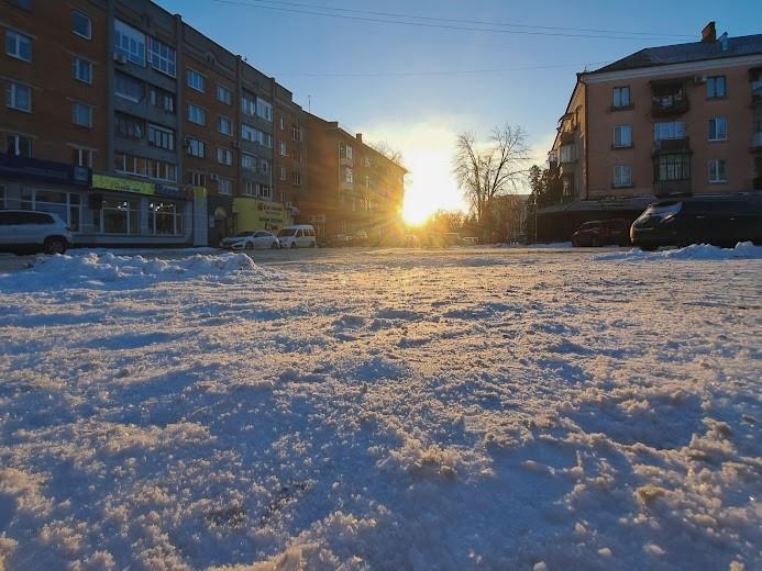 Сонячні прояснення та ожеледиця: якою буде погода на Полтавщині в перші дні весни