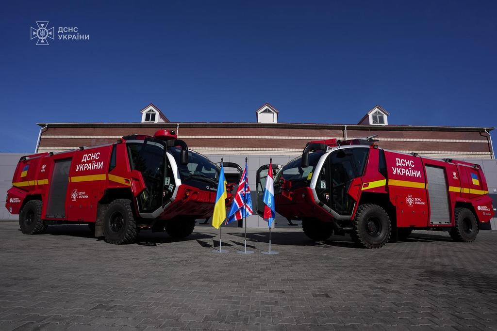 ДСНС Полтавщини отримало дві пожежні машини від Люксембургу