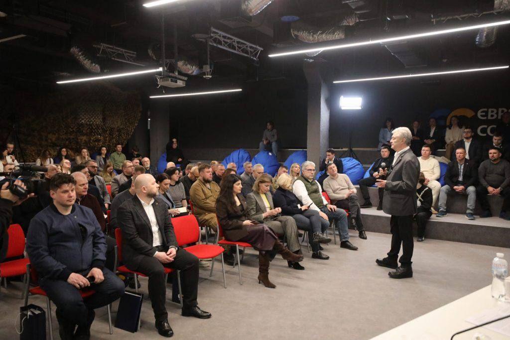 На з'їзді партії «Європейська Солідарність» відкликали п'ятьох депутатів з Полтавщини