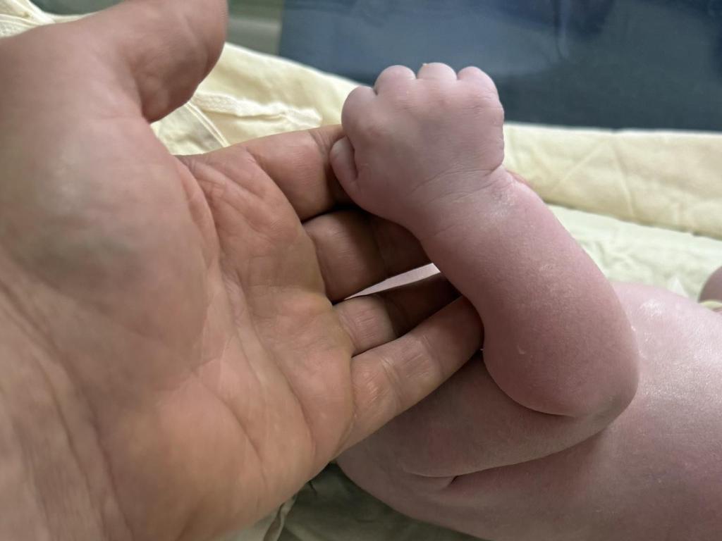 У депутата Полтавської міської ради народилась донька