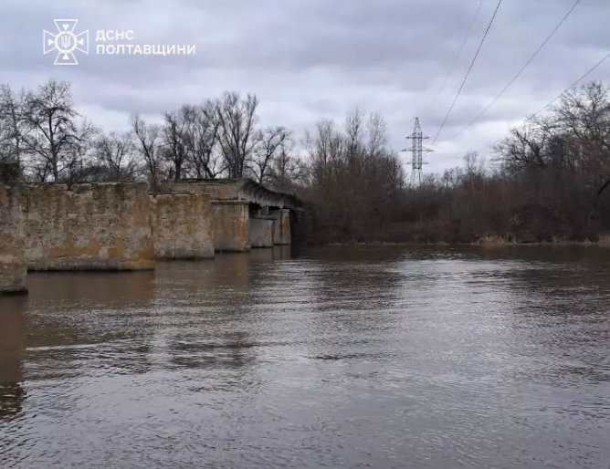 Рятувальники ліквідували затор на річці Псел