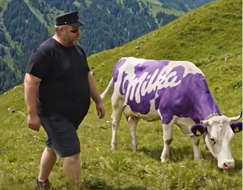 Депутат від ЄС Андрій Карпов не захотів відповісти, чи він зараз у Швейцарії