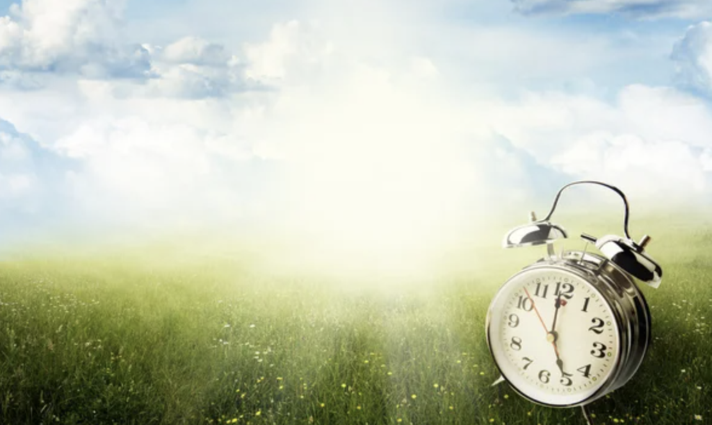 Україна переходить на літній час: коли переводити годинники у 2026 році