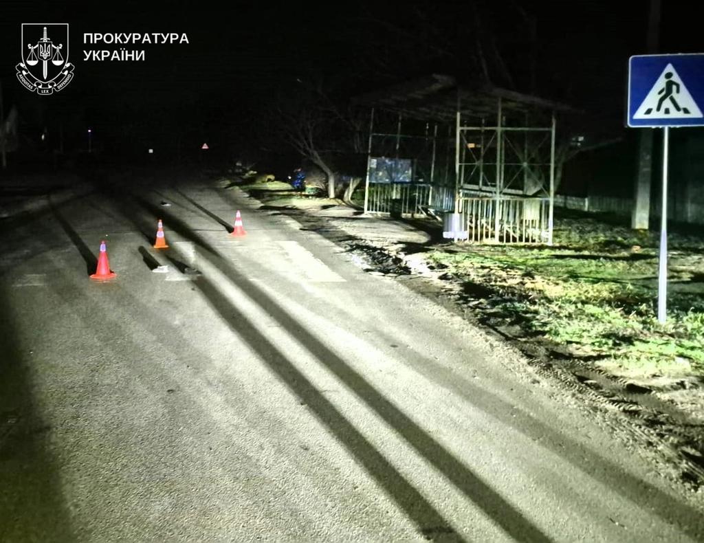 У Полтаві п’яний водій збив жінку на переході й утік: потерпіла померла