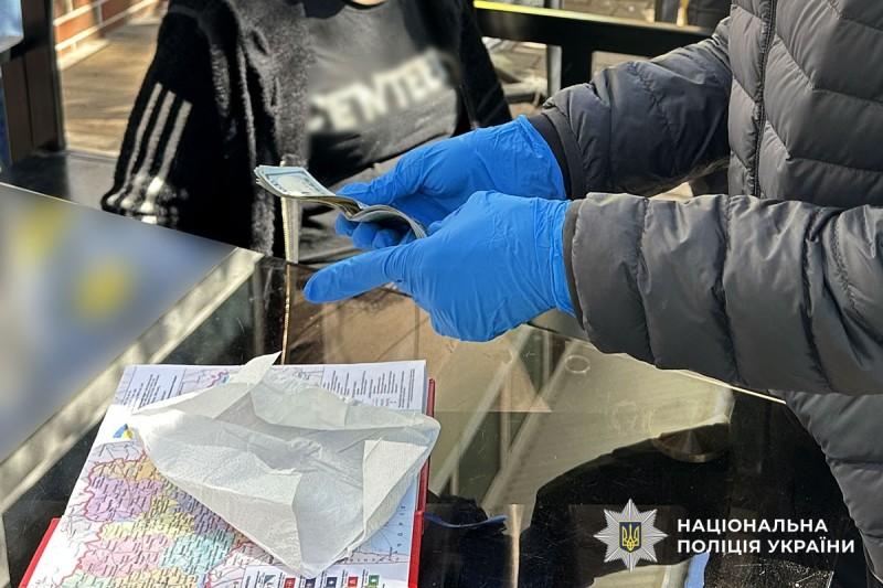 Мешканка Кременчука спробувала підкупити слідчого