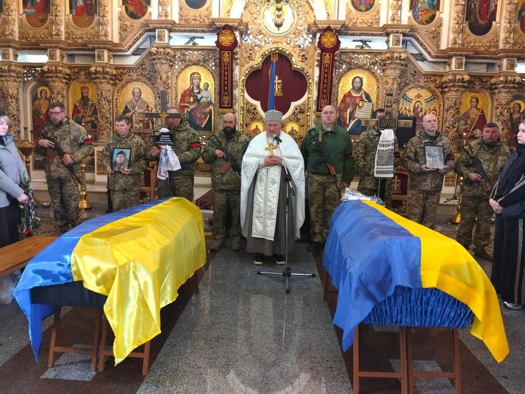 У Полтаві попрощалися з чотирма полеглими захисниками України