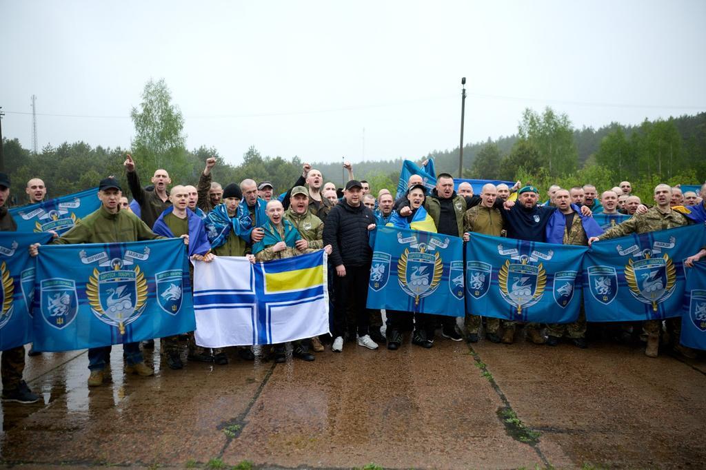 Відбувся обмін: 205 захисників повернулися додому