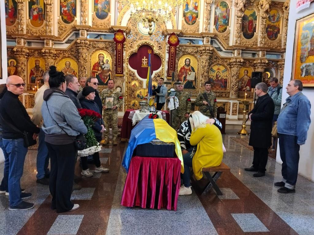 Полтавська громада попрощалась із загиблим захисником України