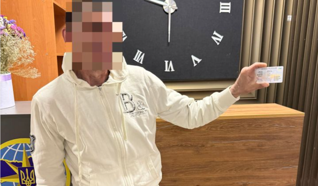 На Полтавщині військовослужбовець у 52 роки вперше отримав паспорт України