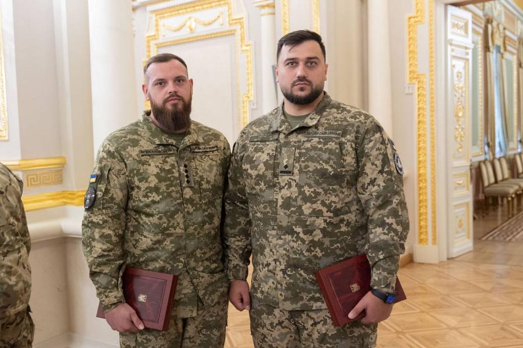 Президент особисто відзначив орденами полтавських авіаторів