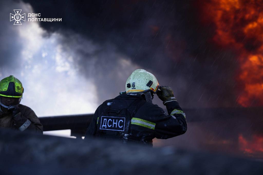 В Полтавській громаді ворожий дрон влучив по приватному будинку