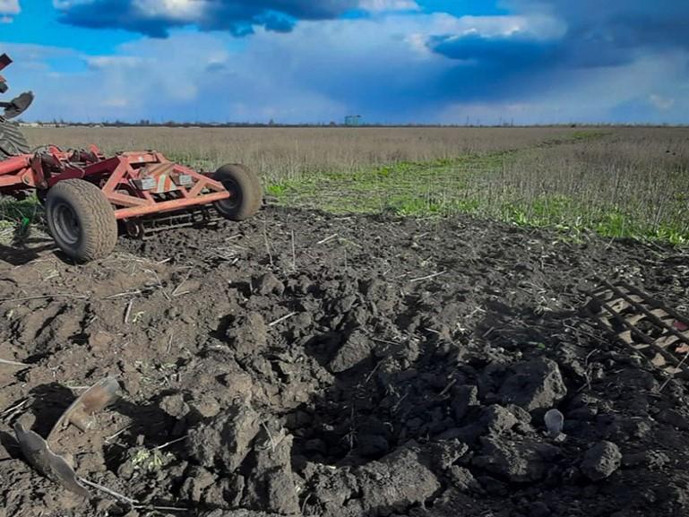 Під час польових робіт на Полтавщині техніка наїхала на вибухівку