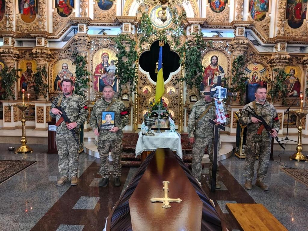 Полтавська громада попрощалась із загиблим захисником України