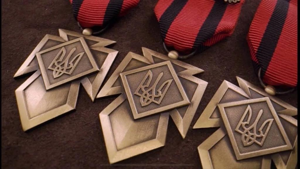 Родинам полеглих військових із Миргородщини передали державні нагороди​
