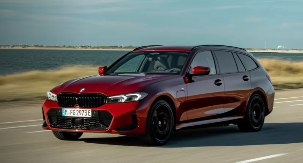 «Нова пошта» розіграє BMW: як взяти участь