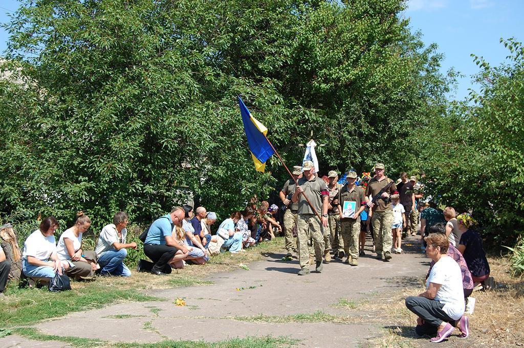 Гребінківська громада втратила на війні двох земляків-військовослужбовців