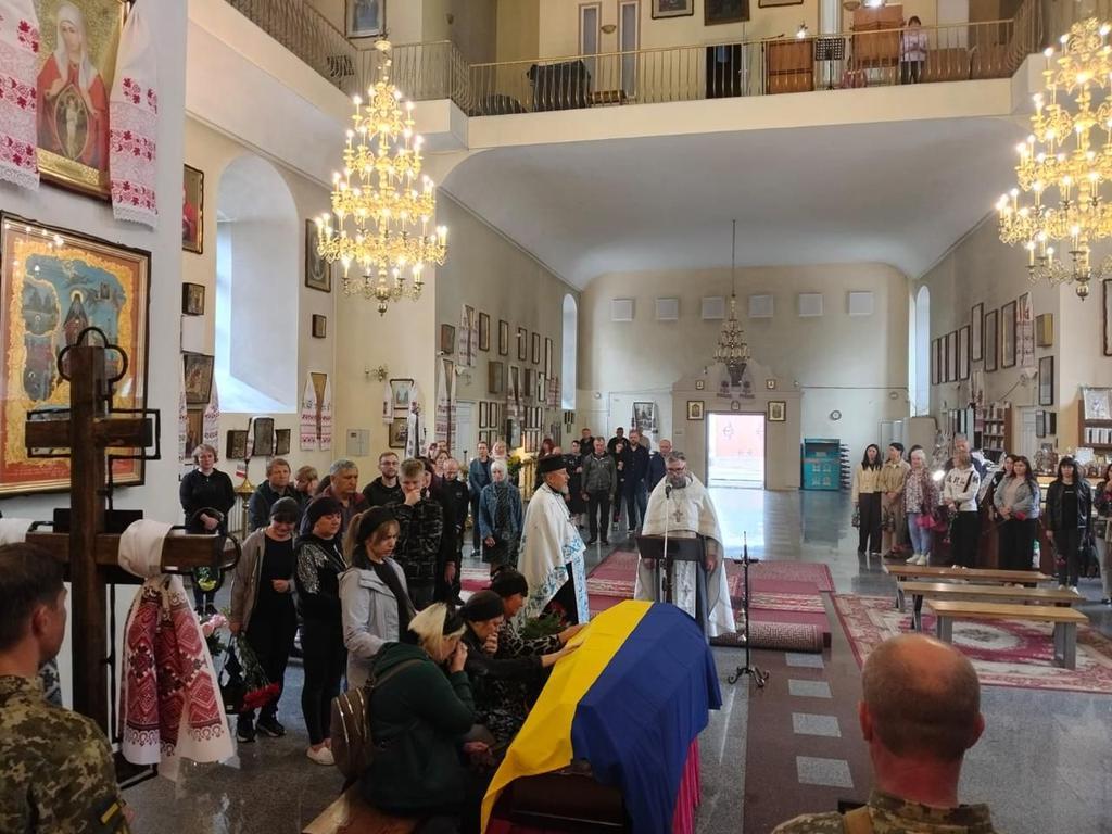 Полтавська громада попрощалась із загиблим захисником України
