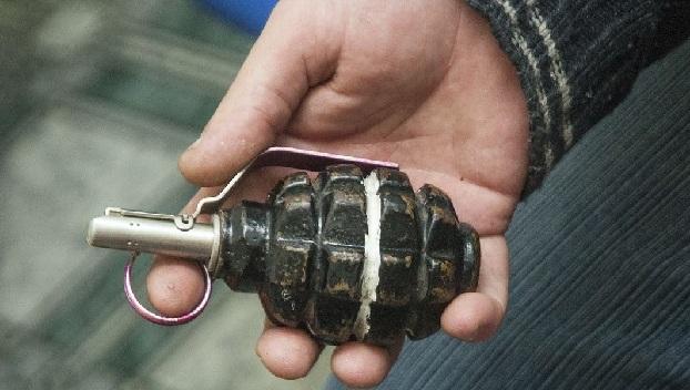 У Лубнах чоловік погрожував підірвати гранату в кафе