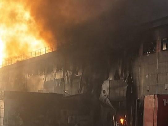 У Полтаві через російську атаку зруйновано сортувальний термінал «Нової пошти»