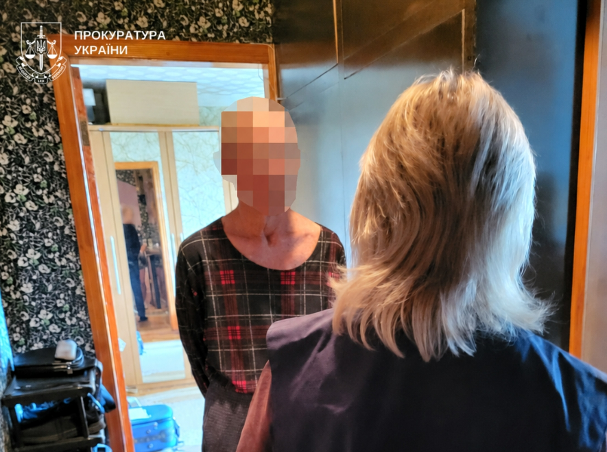 Тривало понад 30 років: Керівника кременчуцького ансамблю підозрюють у розбещенні вихованок