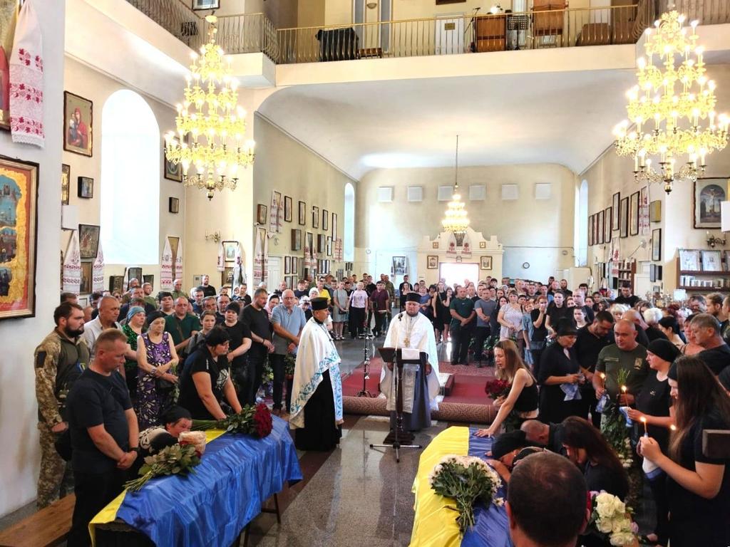 Полтавська громада попрощалась із загиблими захисниками України