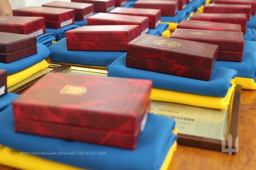 У Полтавській громаді передали державні нагороди родинам воїнів, які віддали свої життя за Україну