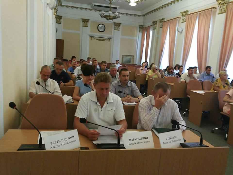 Засідання міськвиконкому в Полтаві: про школи, СіЗО, туалет