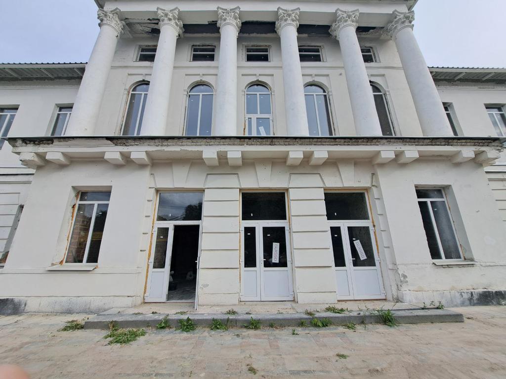 Депутат облради пропонує відкрити в екс-кінотеатрі Котляревського «Народний дім»