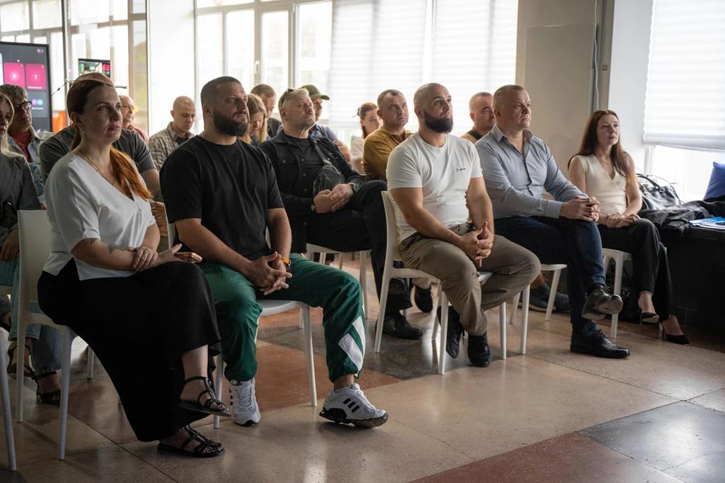 Ветеранам Полтавщини презентували державні програми підтримки власного бізнесу