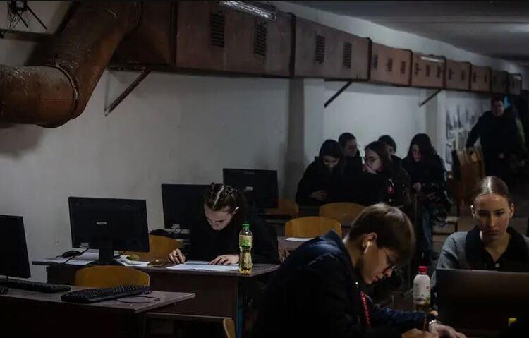 Чи готові школи Полтавщини до роботи під час можливих блекаутів