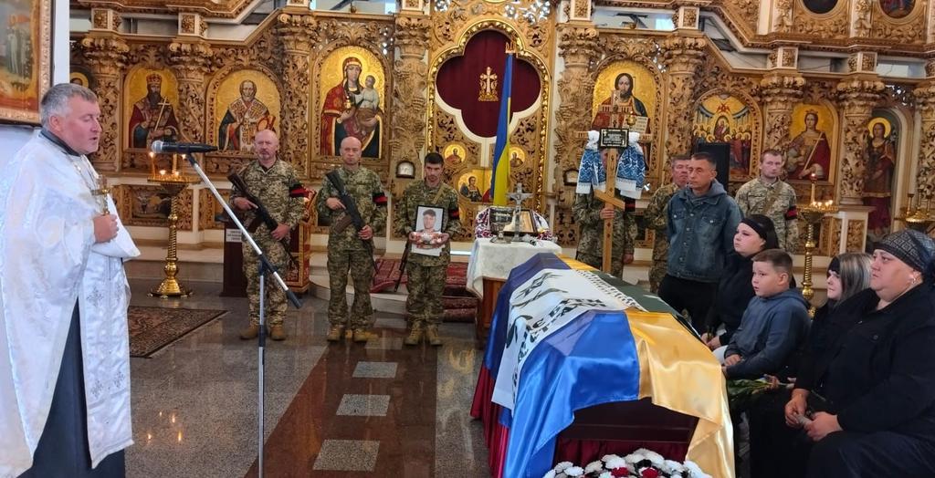 У Полтаві попрощалися із загиблим на Донеччині захисником