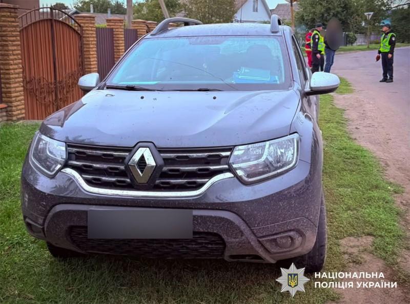 У Диканьці легковик збив велосипедистку: жінку госпіталізували