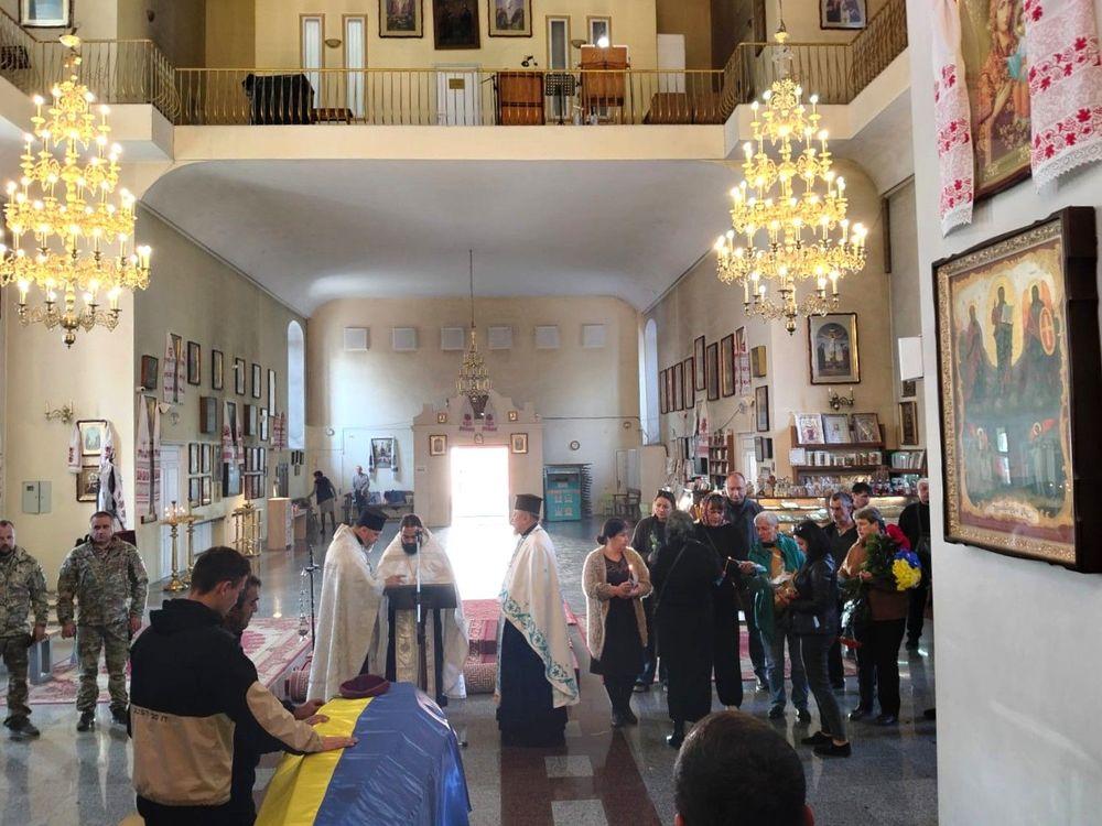 Полтавська громада попрощалась із загиблим захисником України