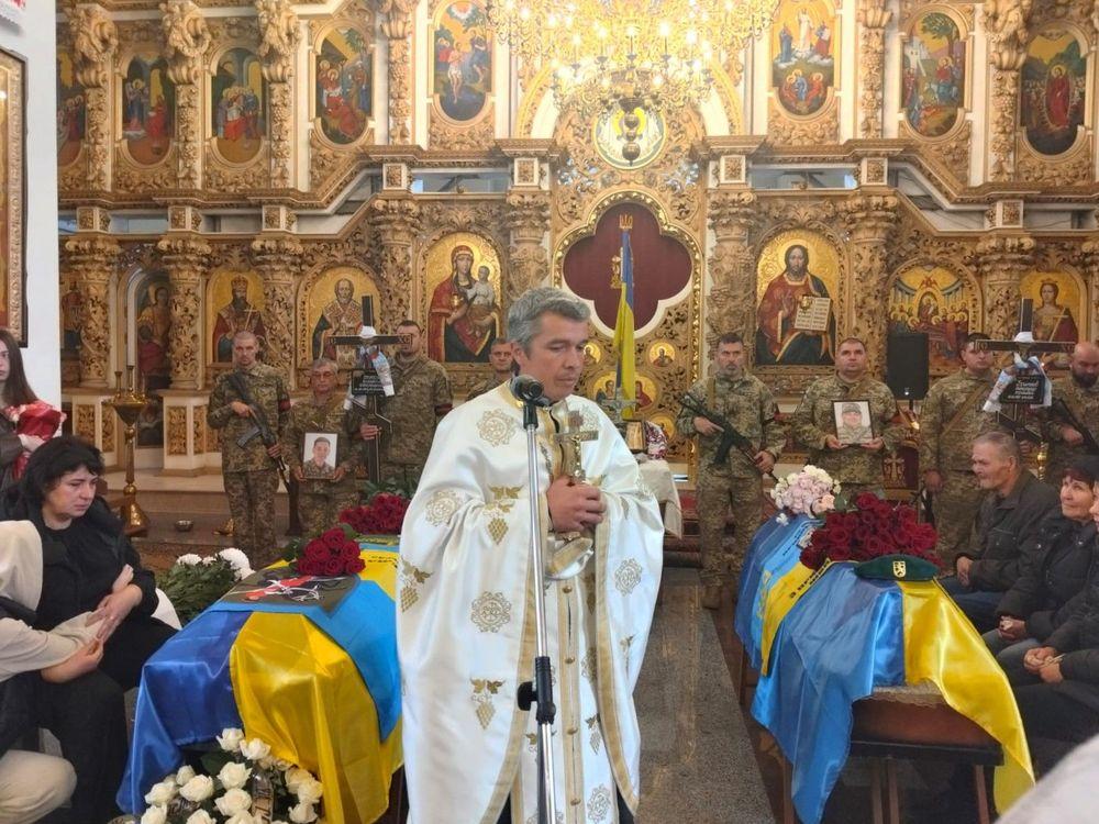 Полтавська громада попрощалась із загиблими захисниками України
