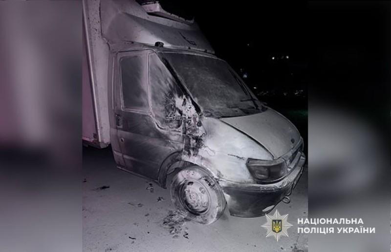 У Кременчуці місцевій підприємиці спалили автомобіль