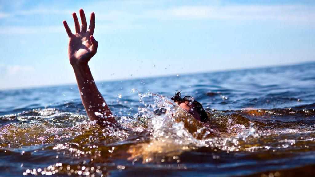 На Полтавщині в озері потонув восьмирічний хлопчик