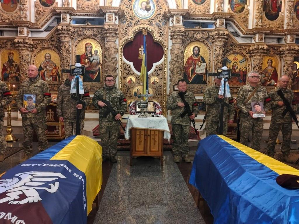 У Полтаві попрощалися з двома полеглими захисниками України