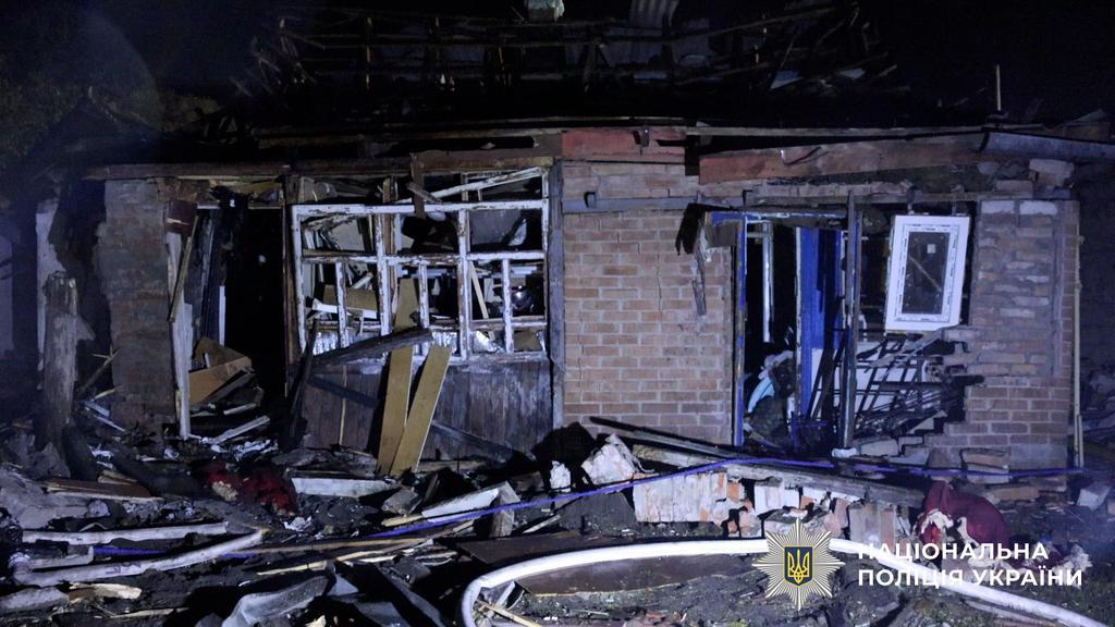 Поліція та СБУ документують наслідки російського обстрілу Полтавської громади