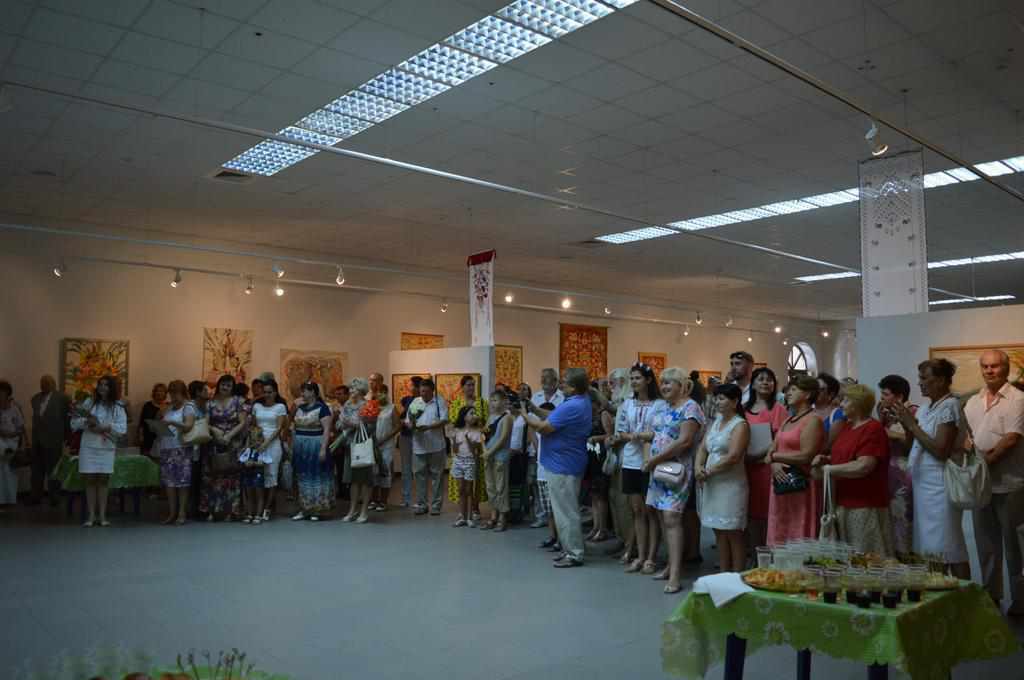У Полтаві відкрилася виставка родини майстрів, чиї вироби прикрашають Верховну Раду та посольства різних країн. ФОТО 