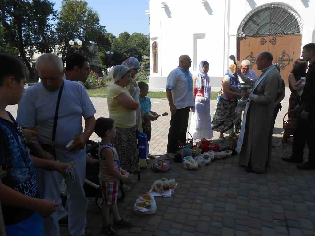 У Полтаві відзначають Яблучний Спас. ФОТО